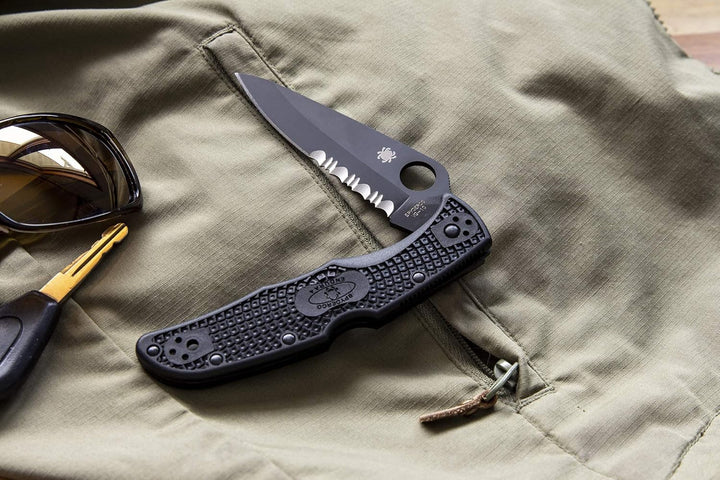 Spyderco Endura 4 Lightweight Folding Knife 3.80 VG-10 Steel Blade FRN Handle