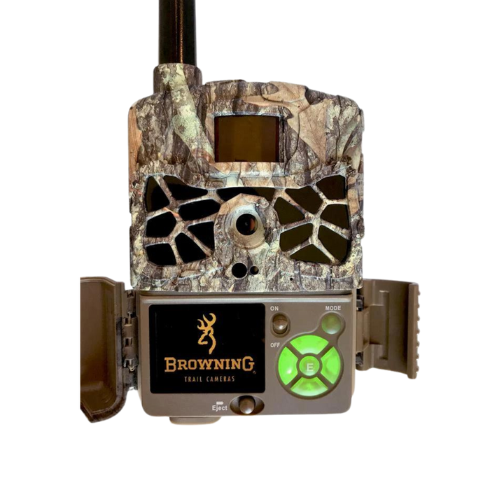 Browning Defender Wireless Cellular Trail Camera Capture Wildlife Remotely with Ease