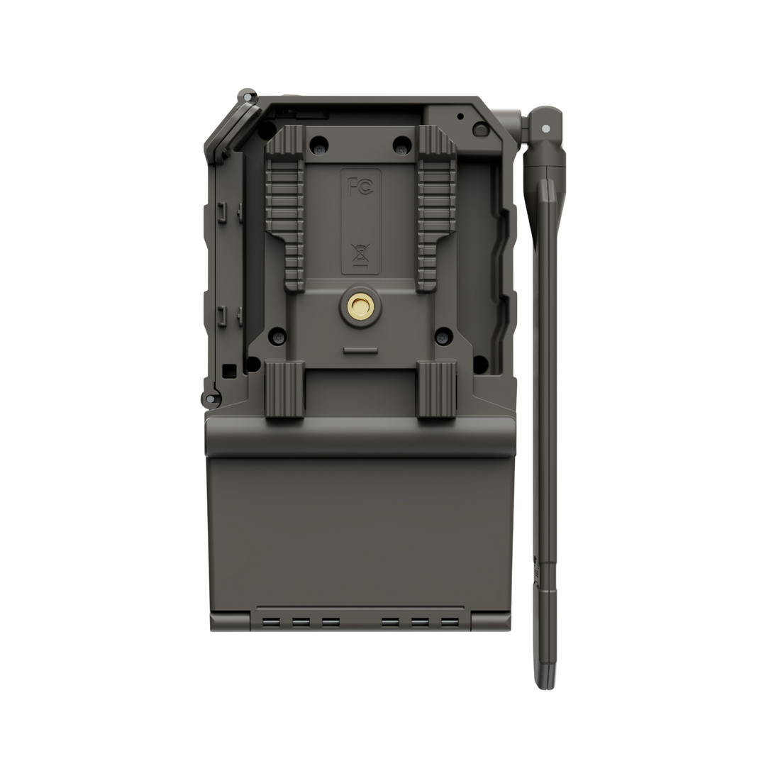 Buy 4 &amp; Save! Tactacam Reveal Pro 4.0 Power Bundles with R5 Solar Panels, FlexPack R10 Batteries, Lockable Steel Reinforced Straps, and Cleaning Cloth