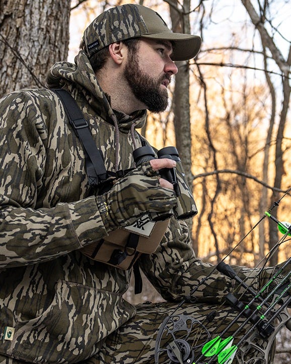 Vortex Diamondback HD 10x42 Bottomland Binocular in the field