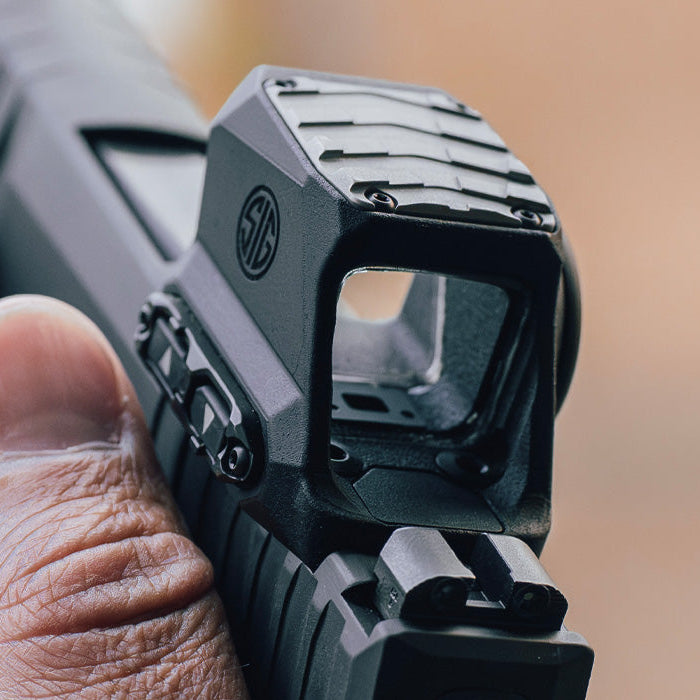 Sig Sauer XRAY5 SIG-LOC Compact Enclosed Reflex Sight, SIG-LOC Compact Footprint, 3.5 MOA Red Dot, Black