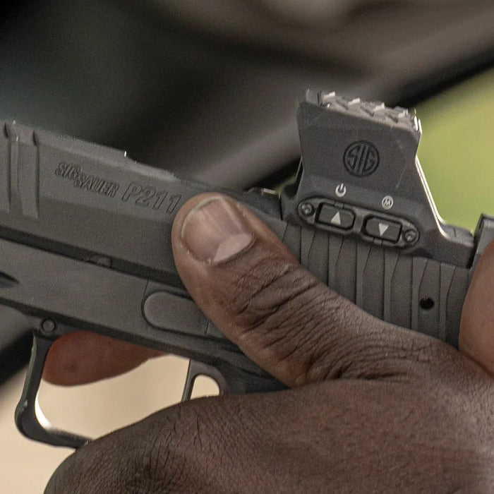 Sig Sauer XRAY5 SIG-LOC PRO Enclosed Reflex Sight, SIG-LOC PRO Footprint, 3.5 MOA Red Dot, Black